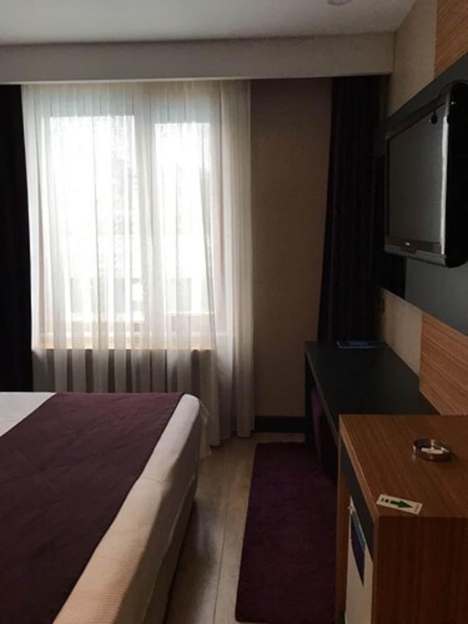 Aydinoglu Hotel Истанбул Екстериор снимка